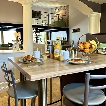 Holiday home Magnifique Loft 160m2 X 6 Pers Proche